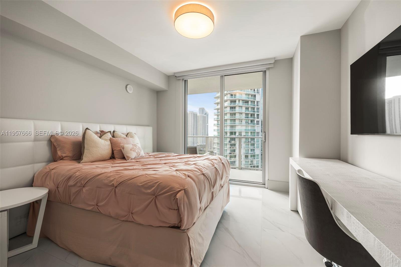 PARQUE TOWERS CONDO - Residential