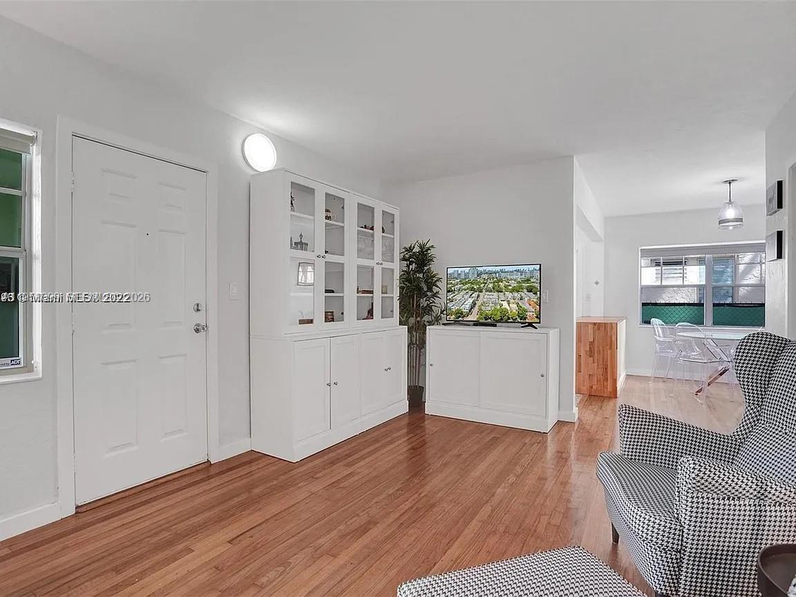 JEFFERSON COURT CONDO - Residential