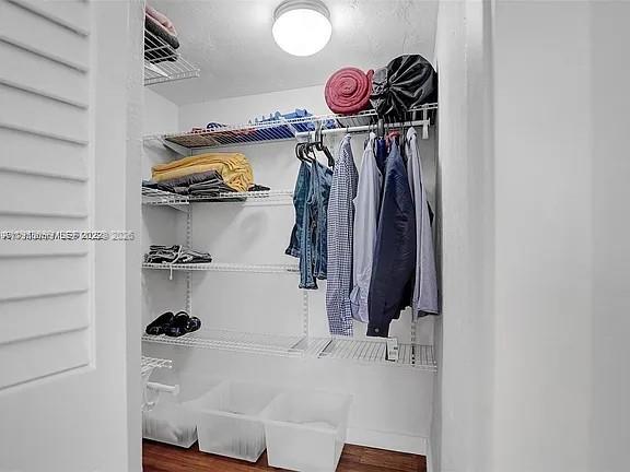 JEFFERSON COURT CONDO - Residential