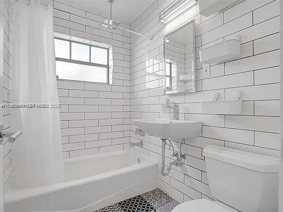 JEFFERSON COURT CONDO - Residential