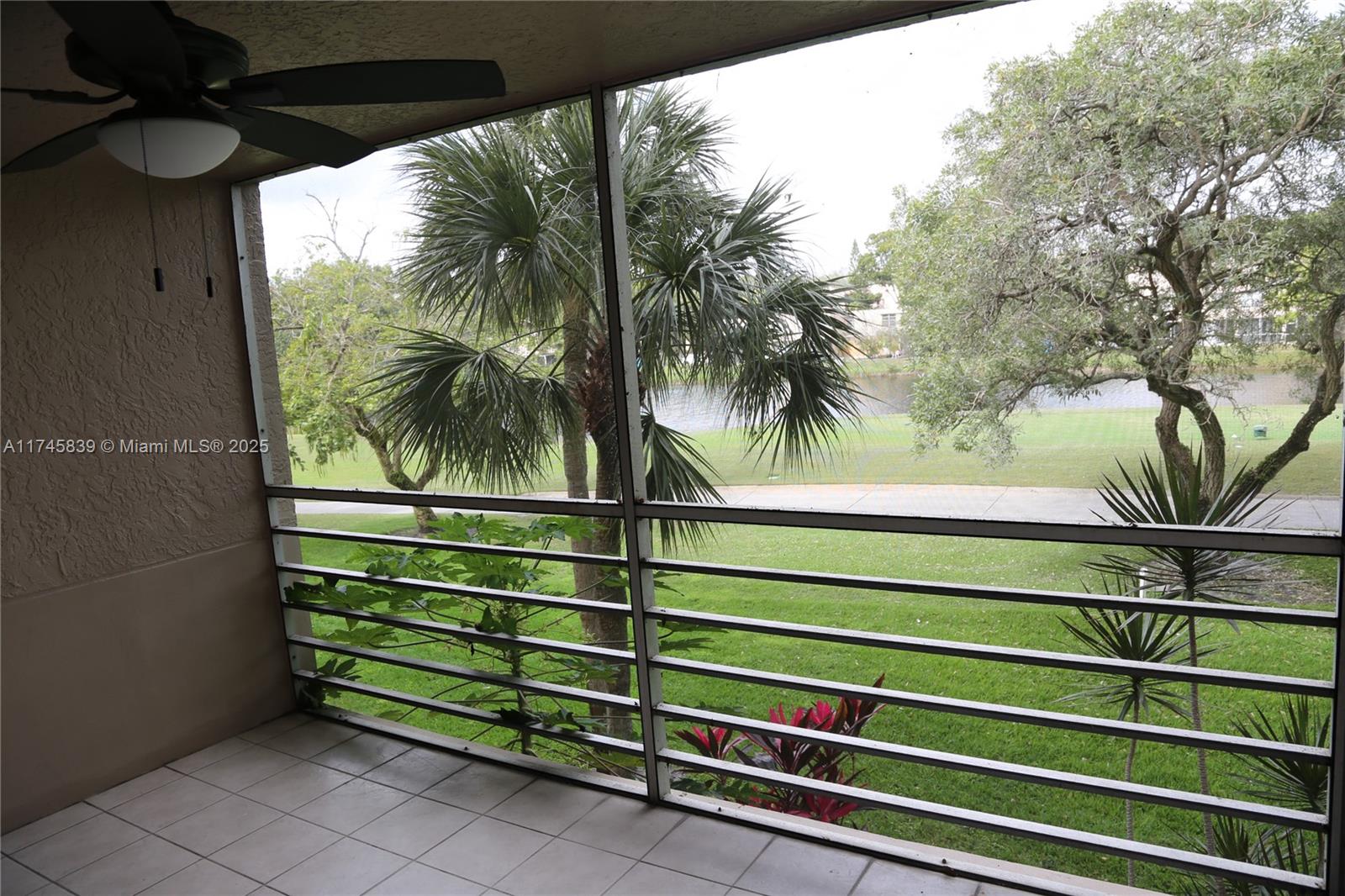 CONDO 1 OF SABAL PALM CON - Residential