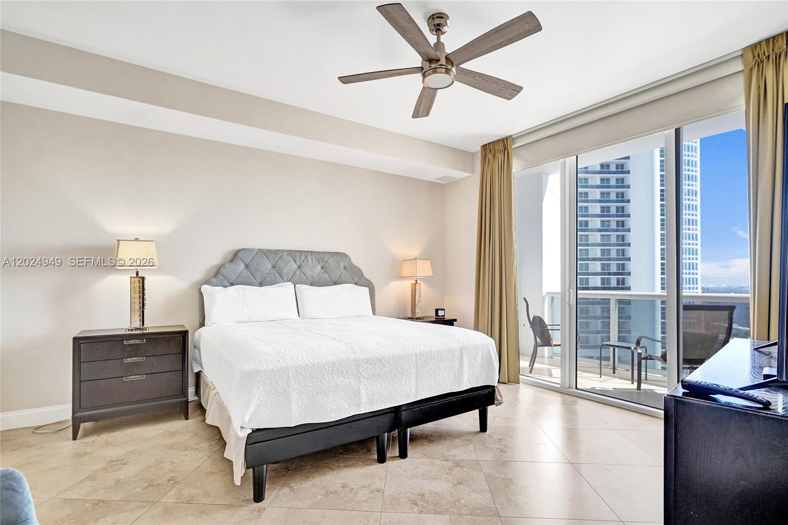 TRUMP ROYALE CONDO - Residential