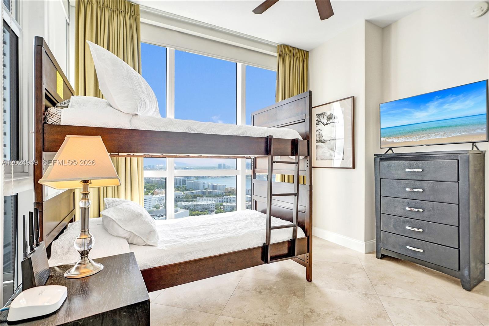 TRUMP ROYALE CONDO - Residential