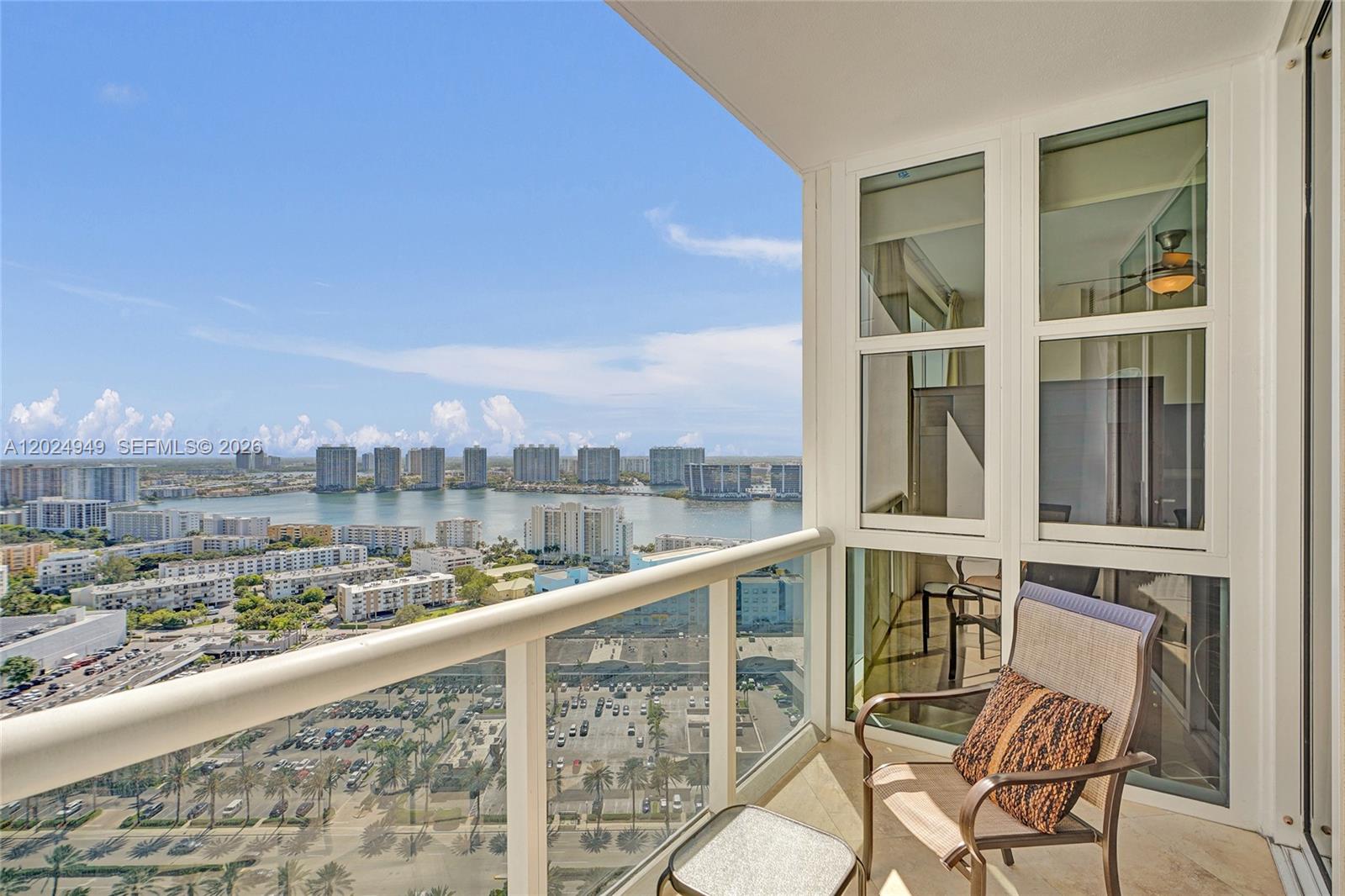 18201 Collins Ave 3707