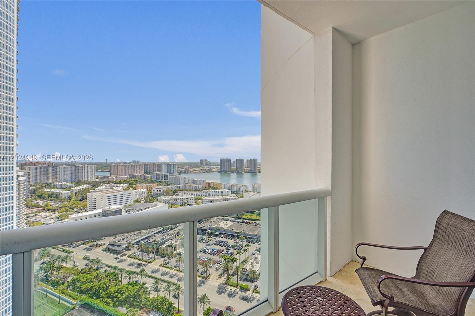 TRUMP ROYALE CONDO - Residential