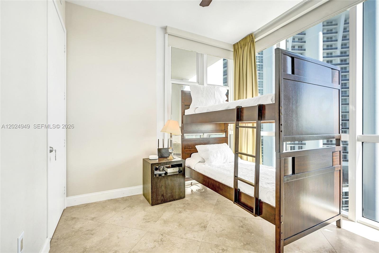 TRUMP ROYALE CONDO - Residential