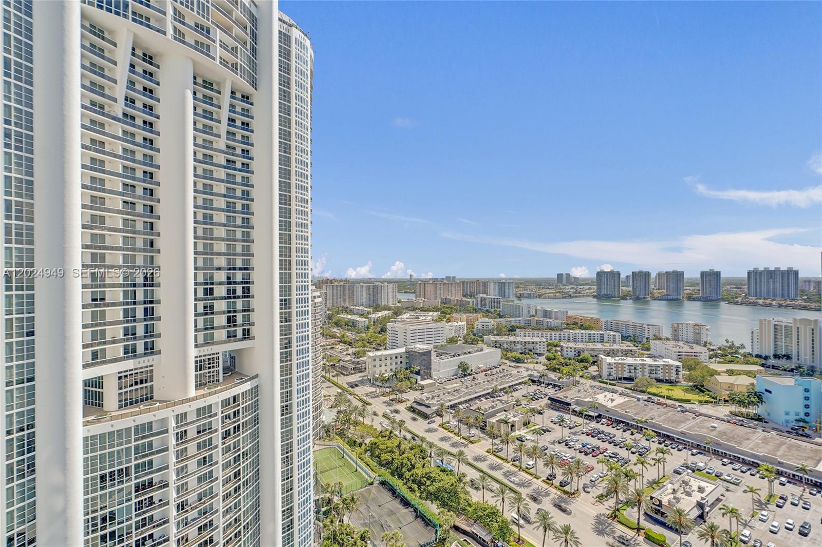 TRUMP ROYALE CONDO - Residential