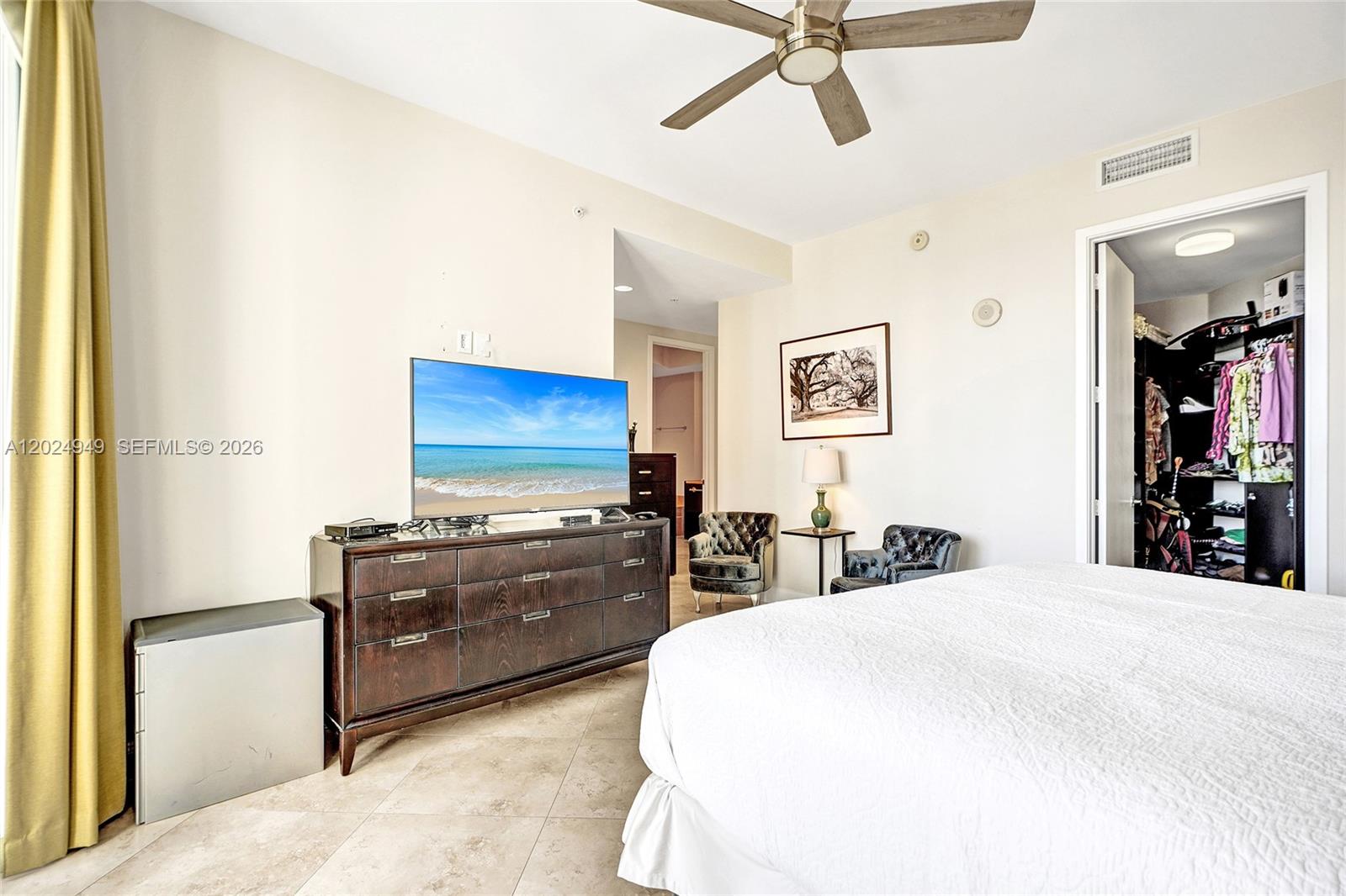 TRUMP ROYALE CONDO - Residential