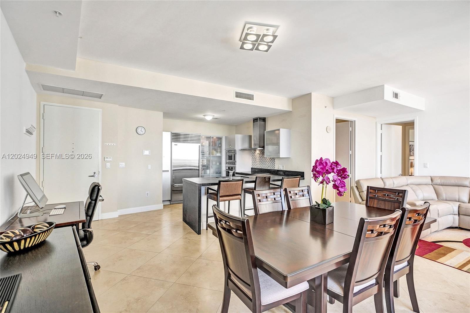 TRUMP ROYALE CONDO - Residential