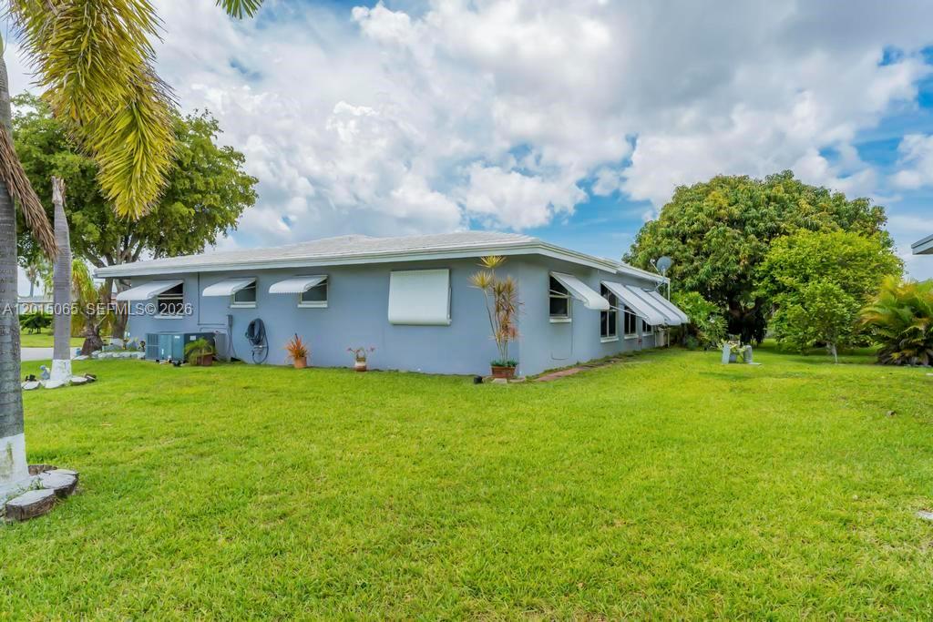 MAINLANDS OF TAMARAC LAKE - Residential