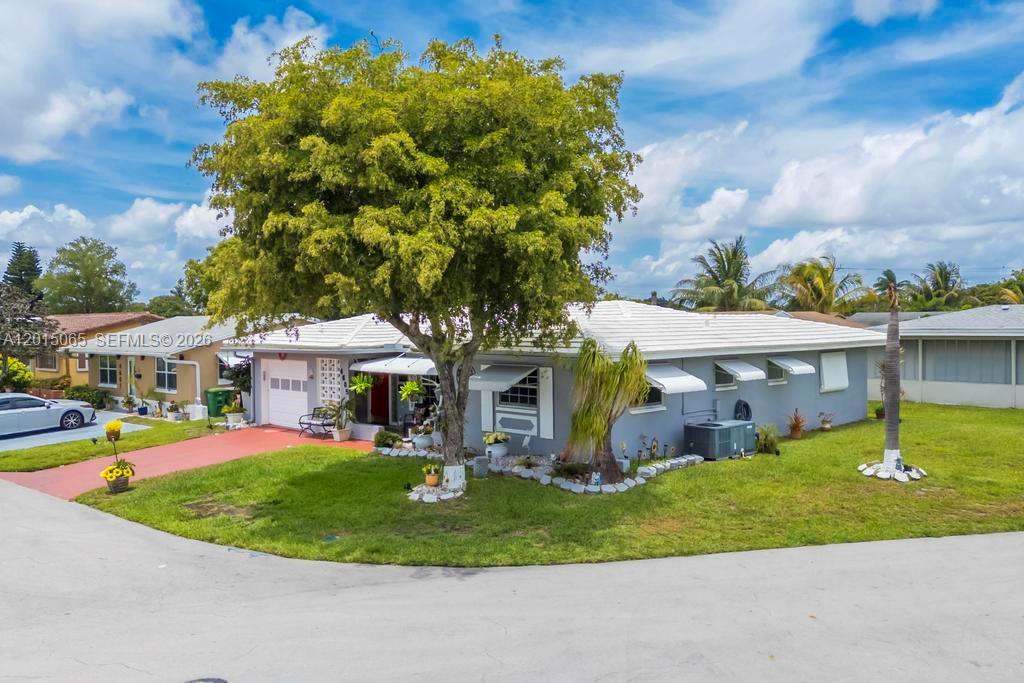 MAINLANDS OF TAMARAC LAKE - Residential