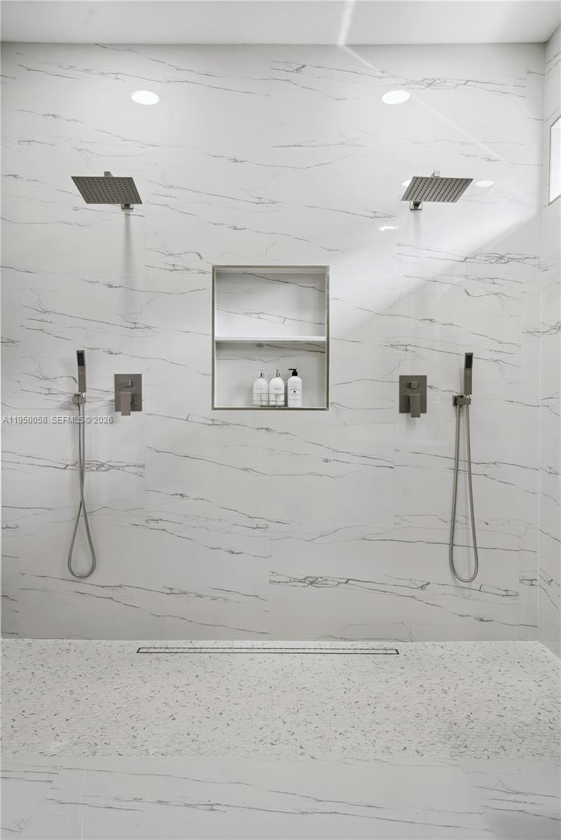 INDIAN RIVER CLUB PLAT 6 - Residential