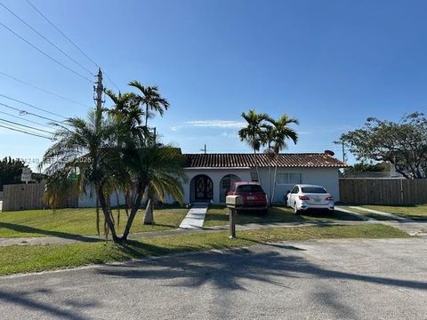 10700 SW 70th St Miami FL 33173