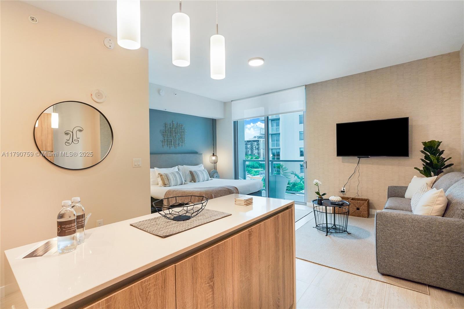 3900 Biscayne Blvd N-821
