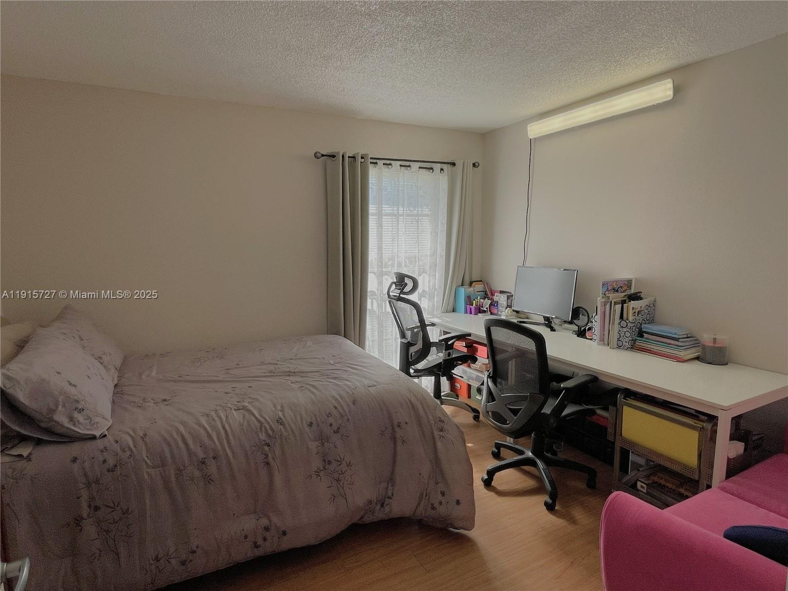 DADELAND GROVE CONDO - Residential