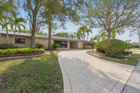 Photo of 7430 SW 142nd Ter, Palmetto Bay, FL 33158 (MLS # A12043704)