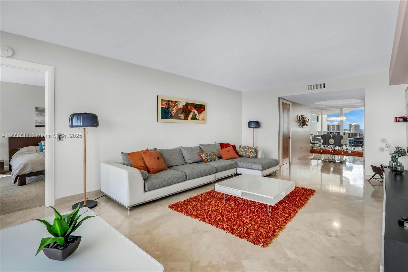THE PINNACLE CONDO - Residential
