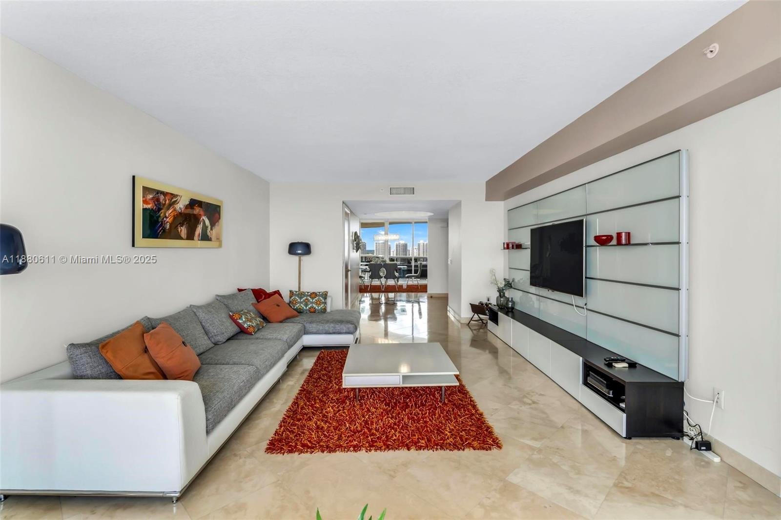 THE PINNACLE CONDO - Residential