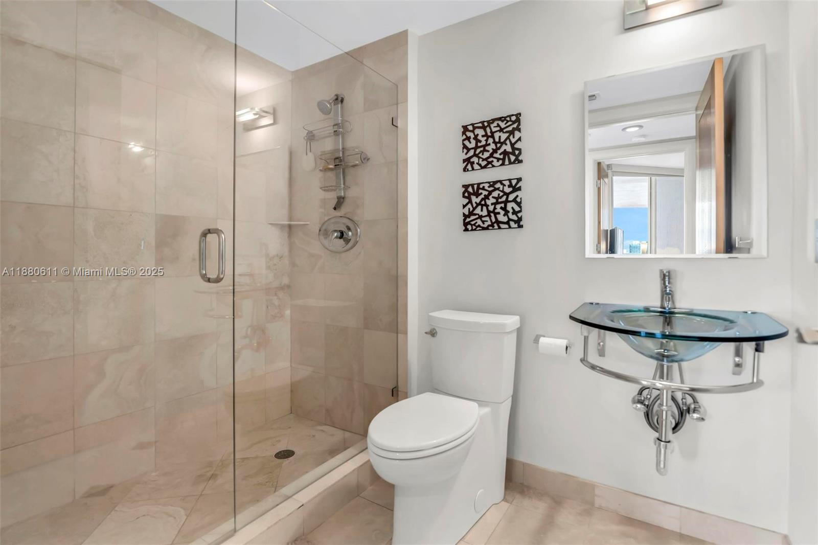 THE PINNACLE CONDO - Residential