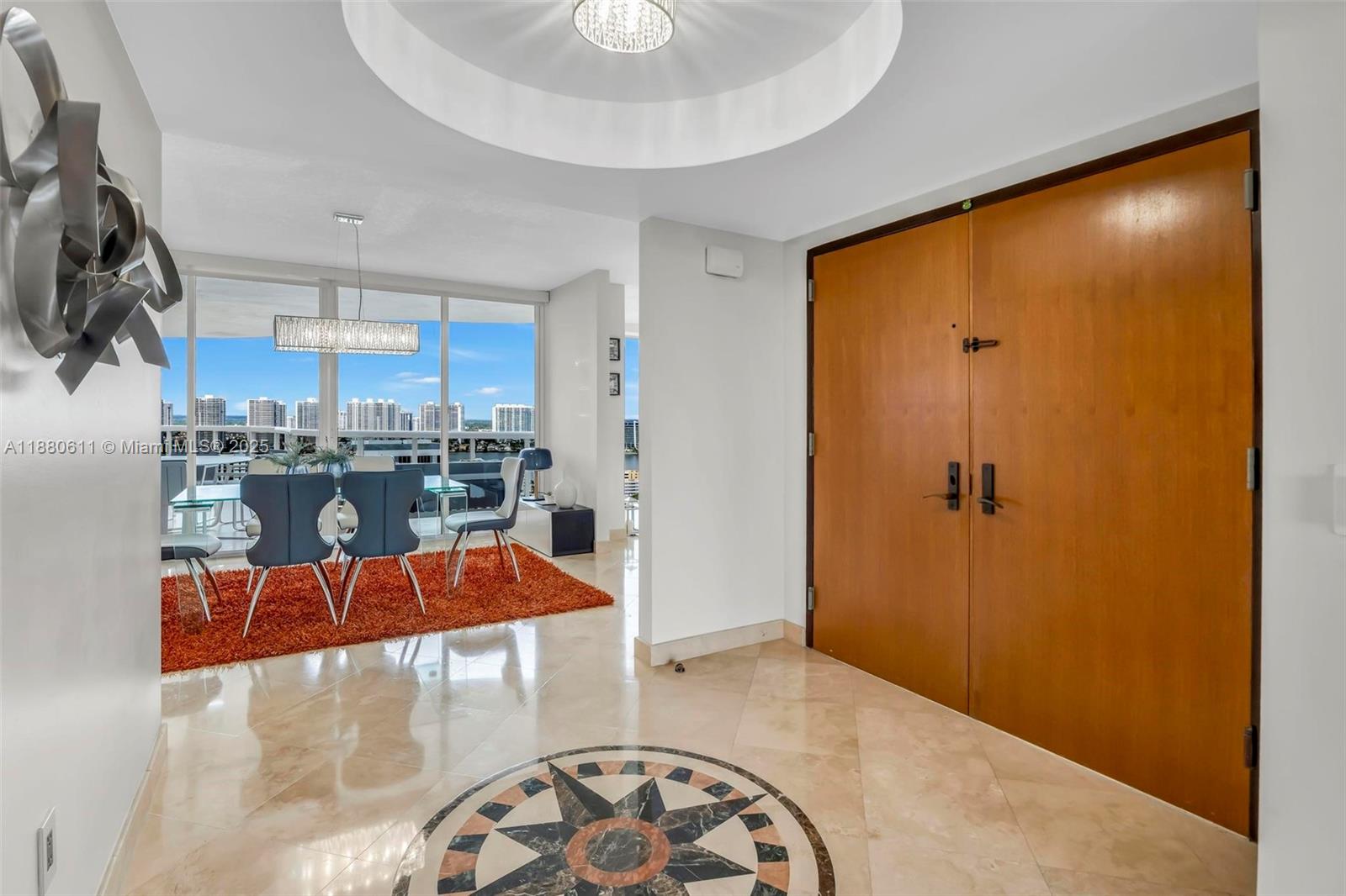 THE PINNACLE CONDO - Residential