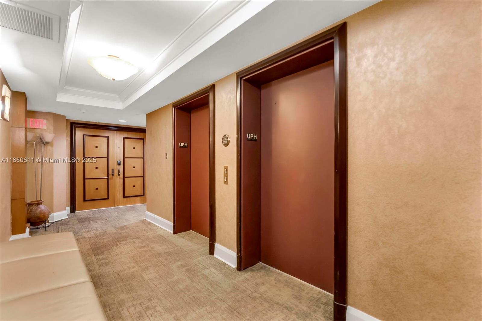 THE PINNACLE CONDO - Residential