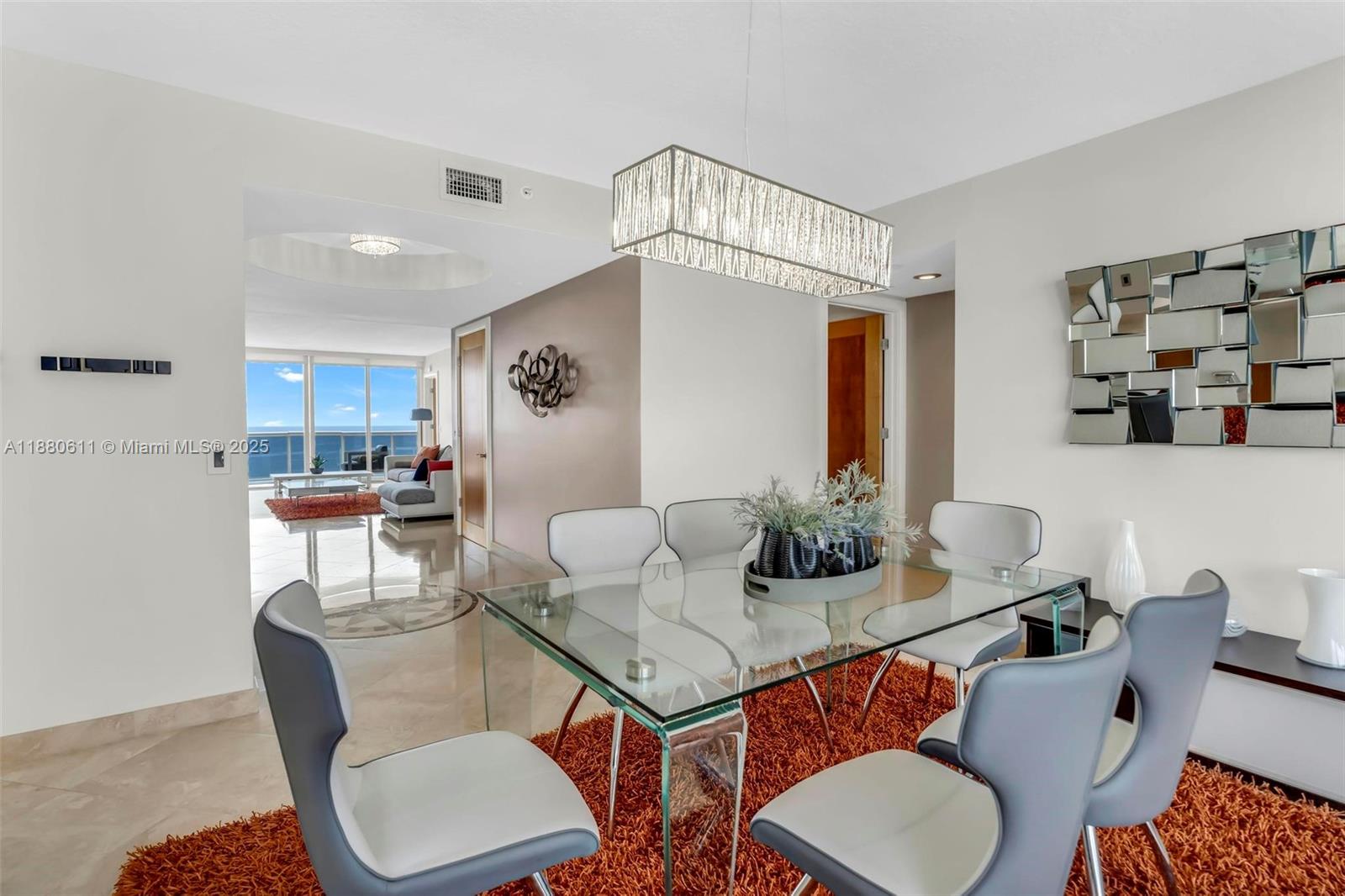 THE PINNACLE CONDO - Residential