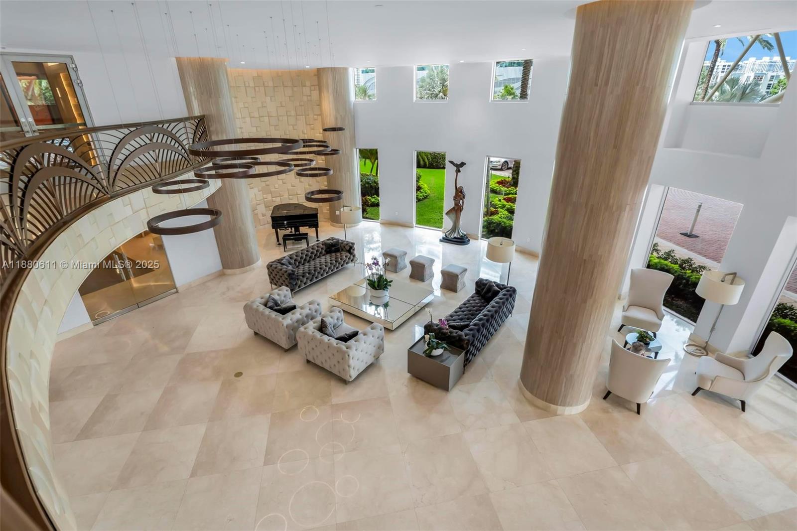 THE PINNACLE CONDO - Residential