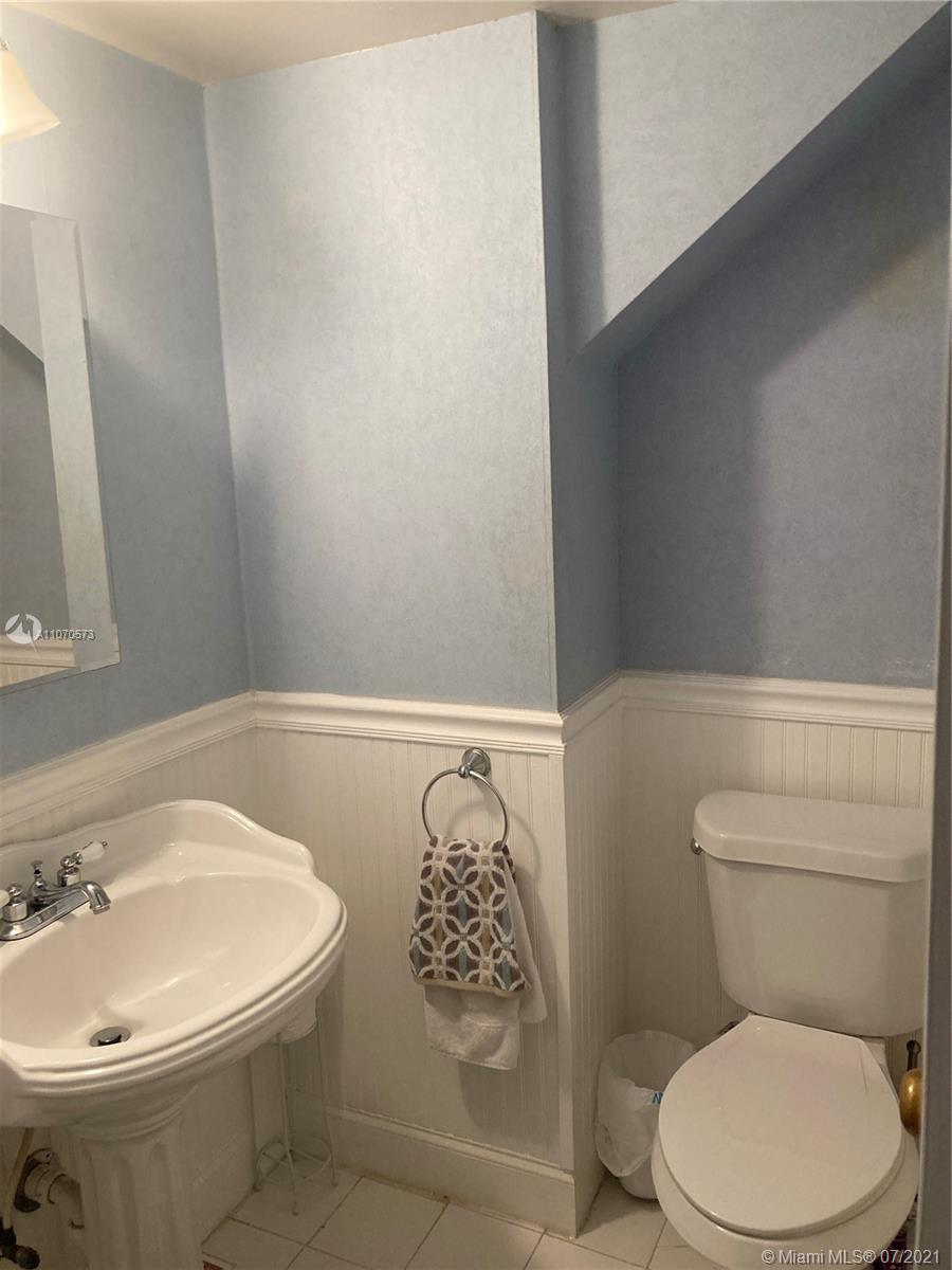 VALENCIA VILLAGE PH I - Residential