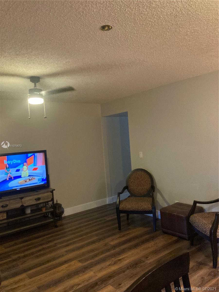 VALENCIA VILLAGE PH I - Residential