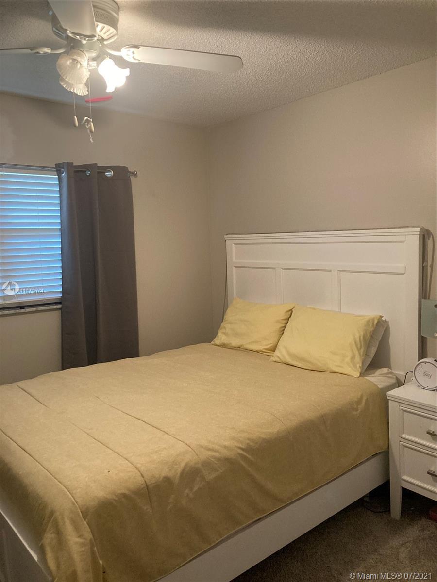 VALENCIA VILLAGE PH I - Residential