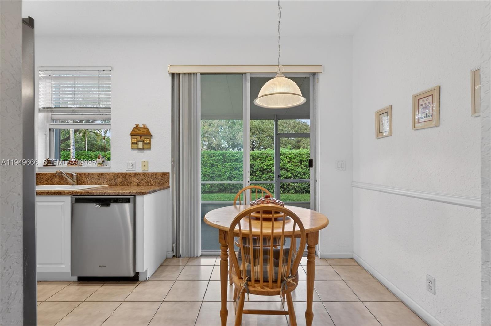 WYNDHAM LAKES EAST - Residential