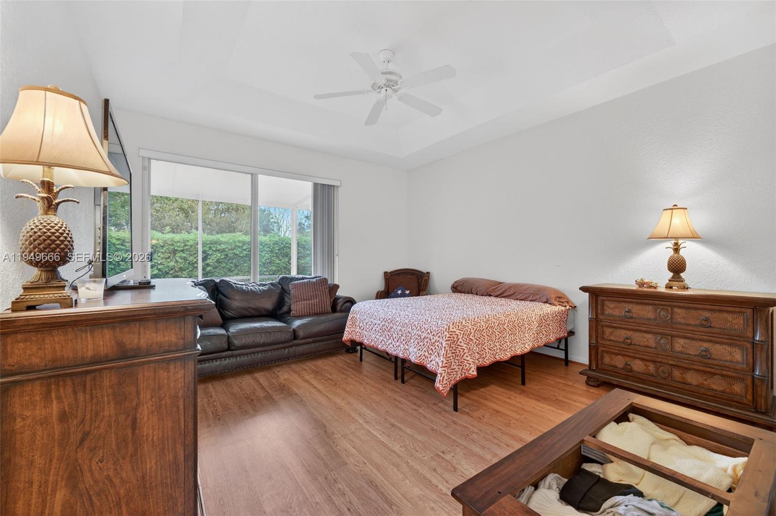 WYNDHAM LAKES EAST - Residential