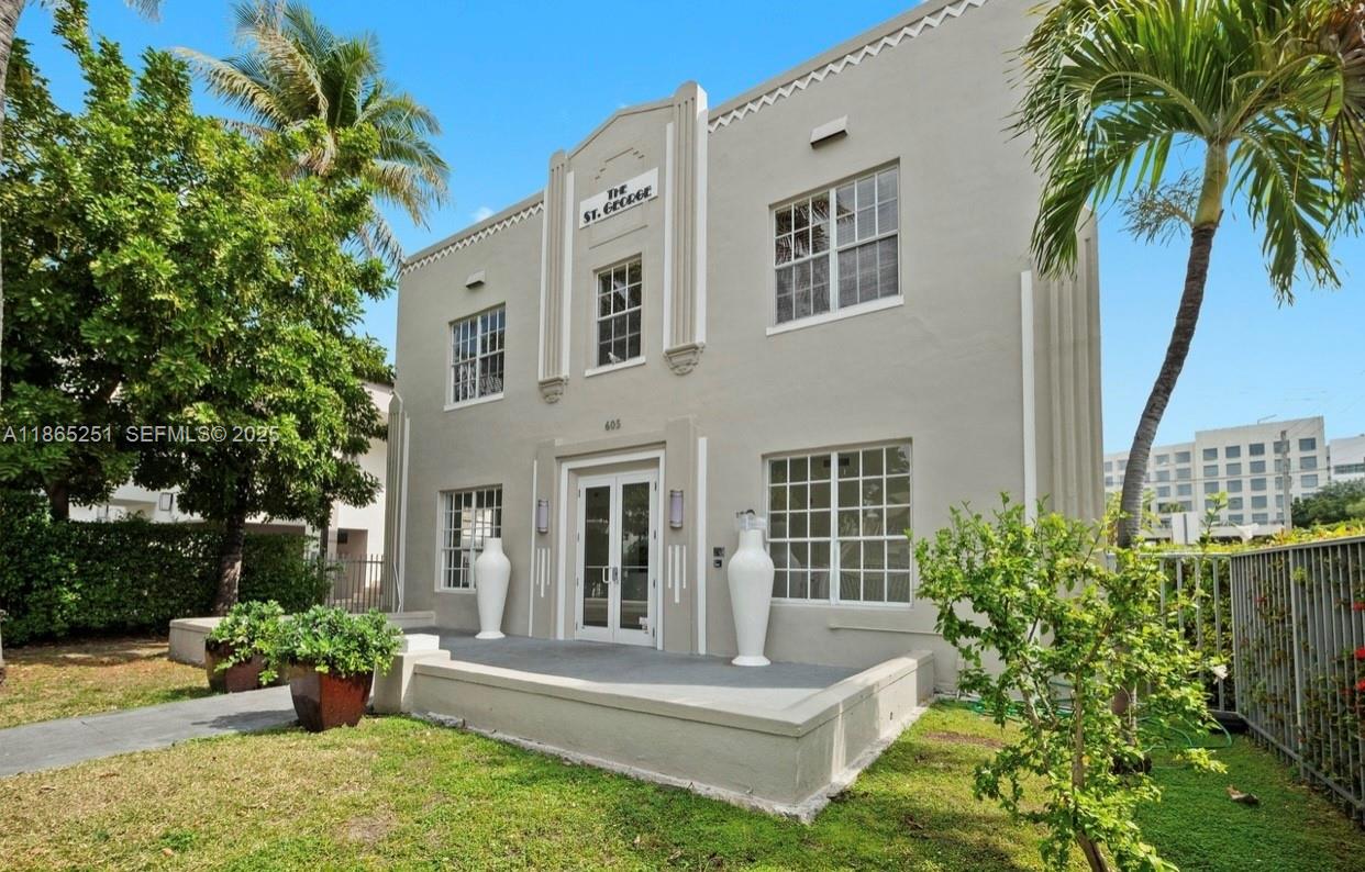 THE ST GEORGE CONDO - Residential