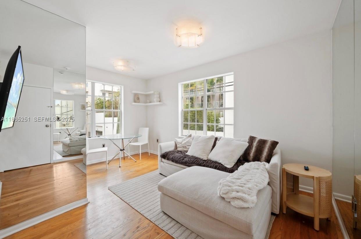 THE ST GEORGE CONDO - Residential