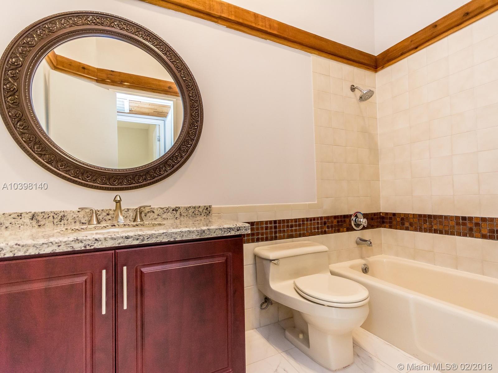 SHORES LINDGREN FIRST ADD - Residential