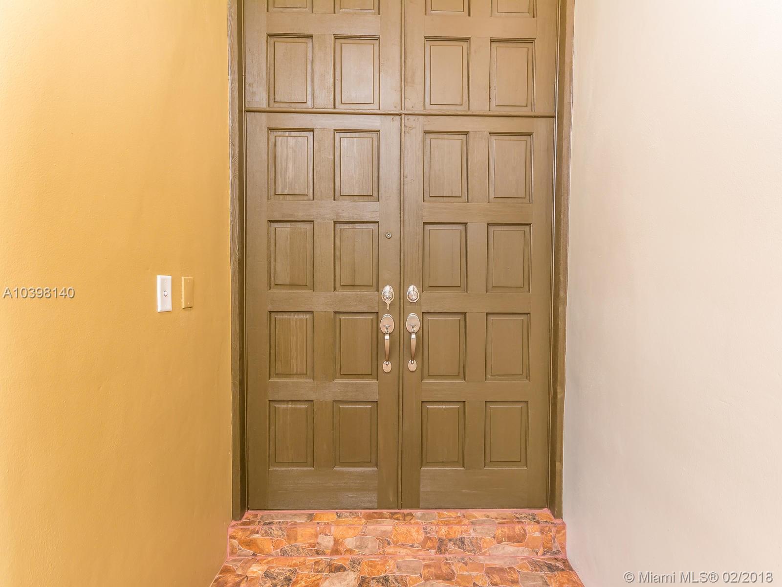 SHORES LINDGREN FIRST ADD - Residential