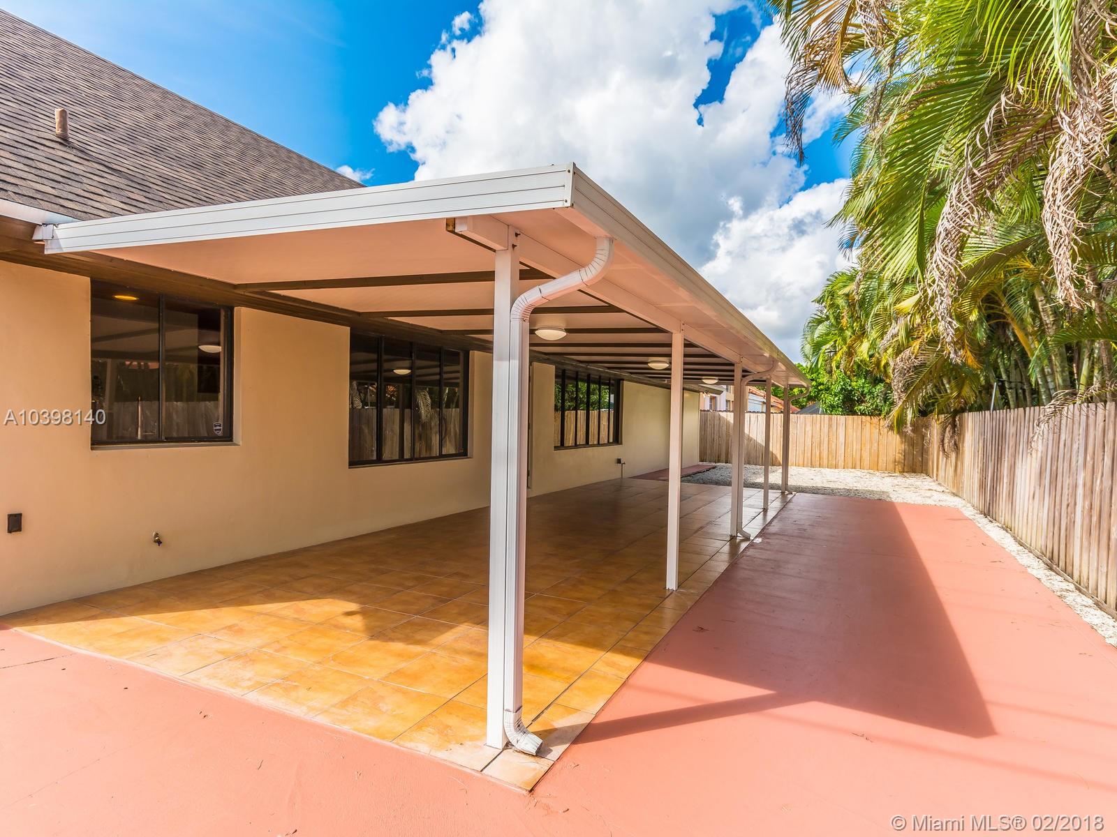 SHORES LINDGREN FIRST ADD - Residential