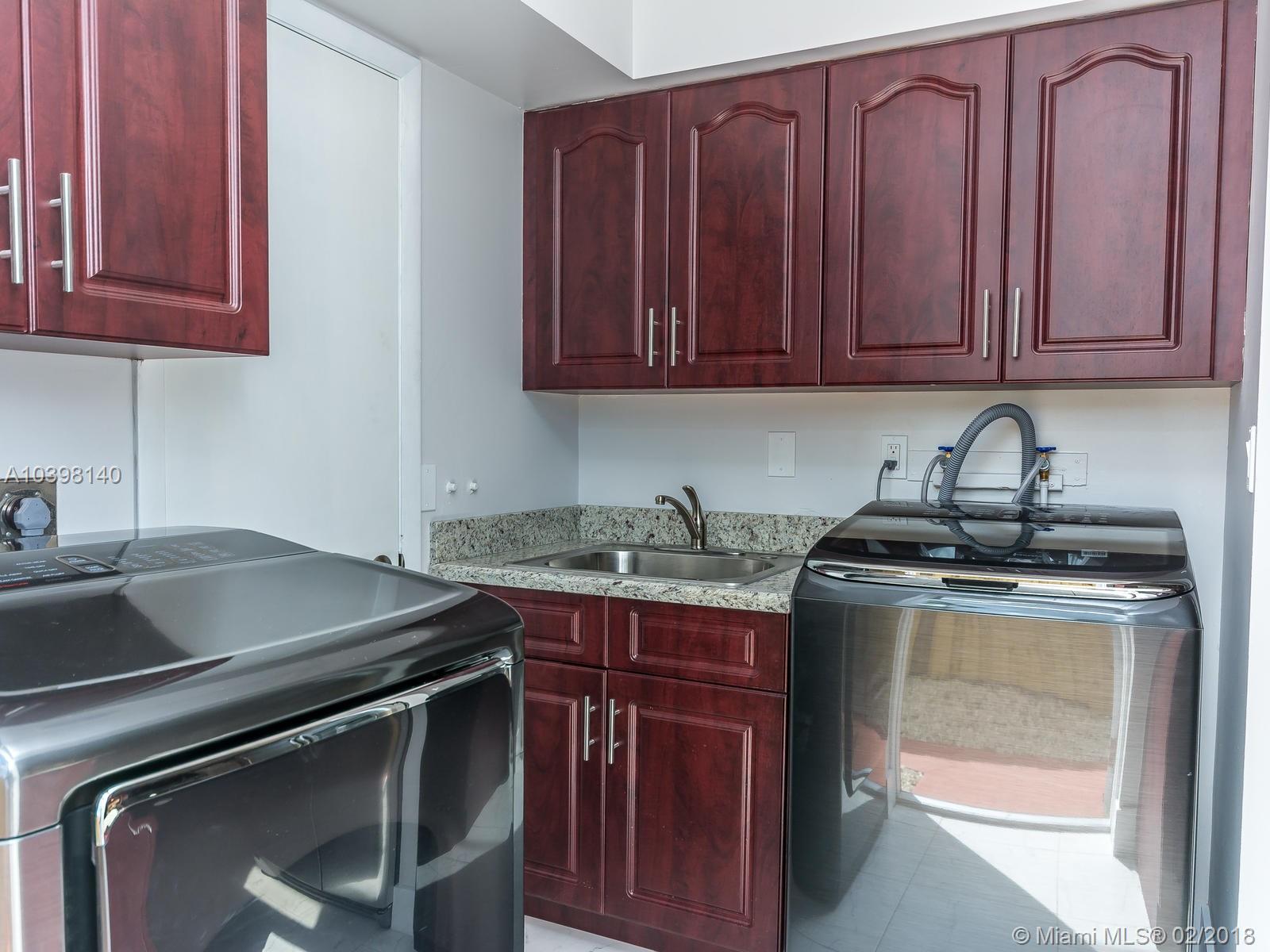 SHORES LINDGREN FIRST ADD - Residential