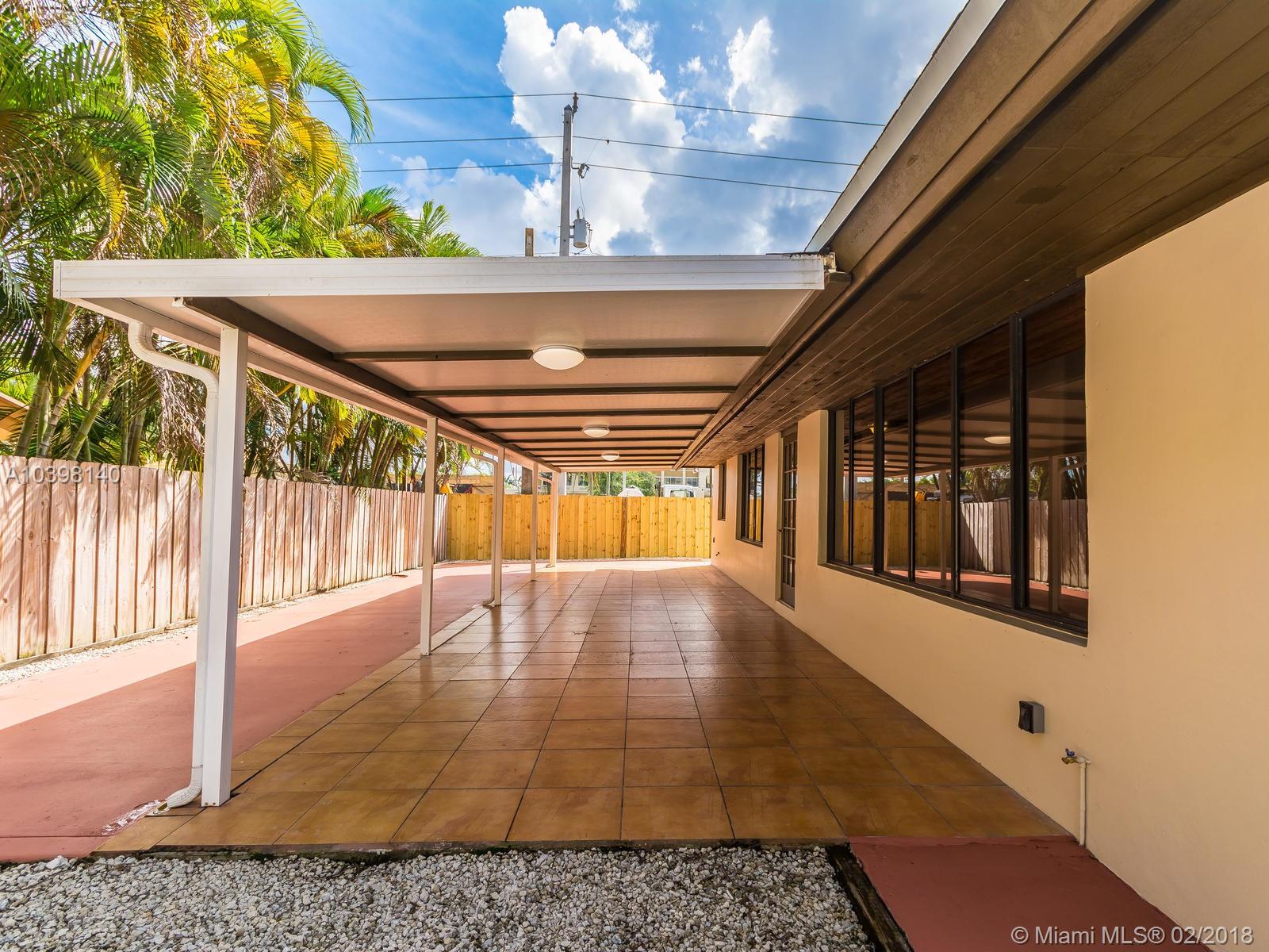 SHORES LINDGREN FIRST ADD - Residential