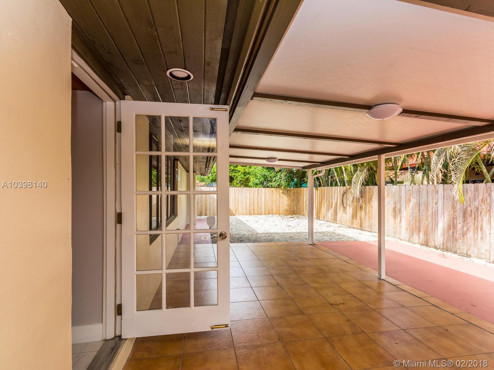 SHORES LINDGREN FIRST ADD - Residential