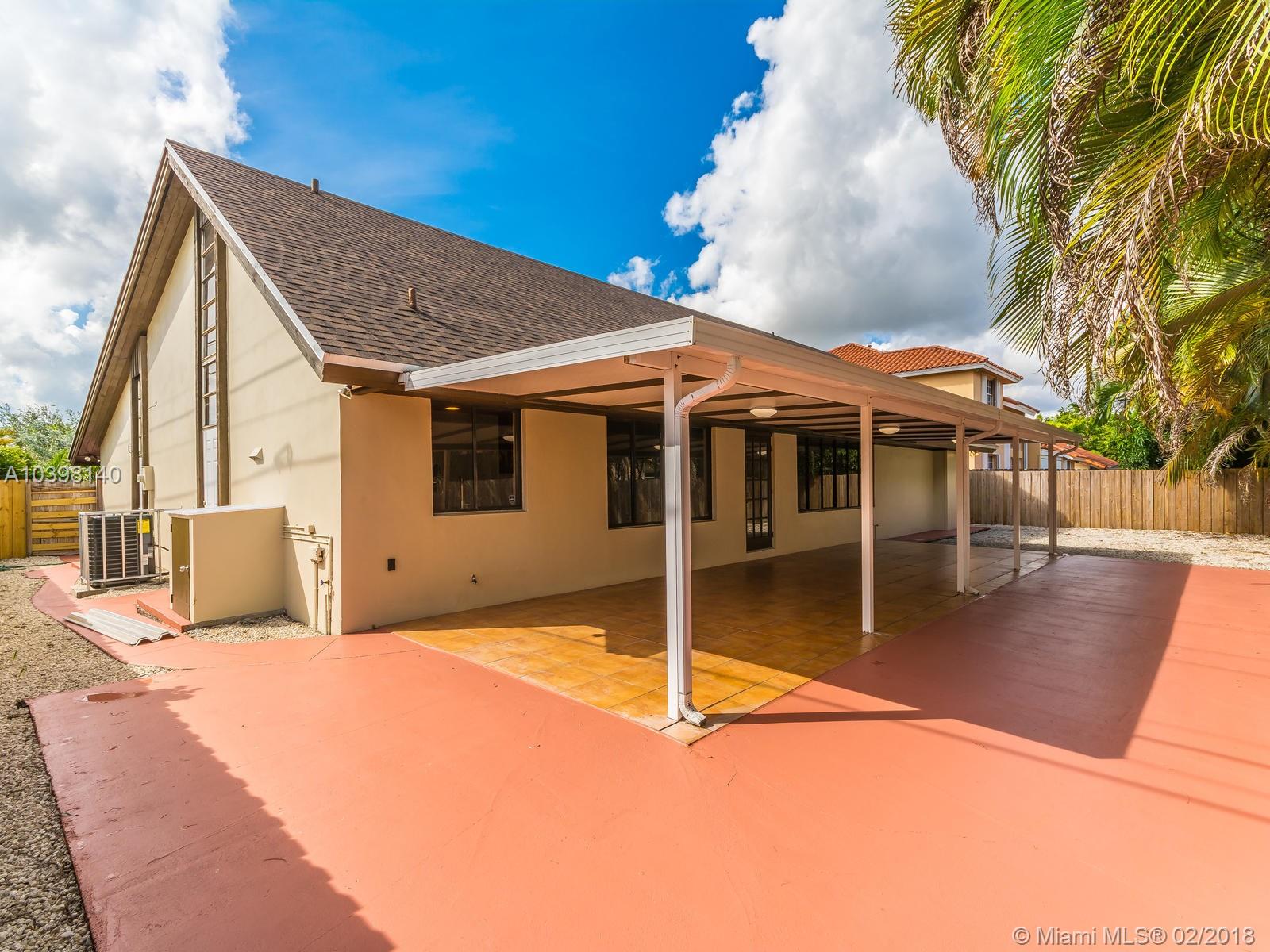 SHORES LINDGREN FIRST ADD - Residential