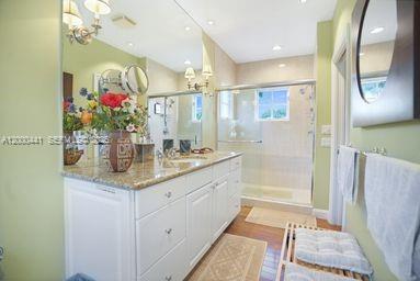 NAVARRO ISLE - Residential