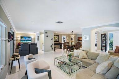 NAVARRO ISLE - Residential