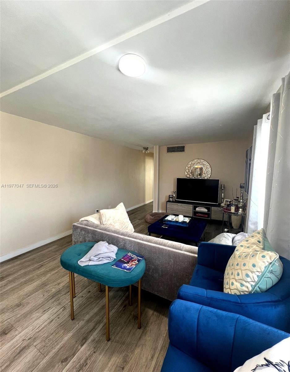 GOLDEN HOUSE CONDO - Residential Lease