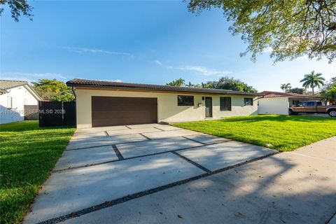 Photo of 14515 Mahogany Ct, Miami Lakes, FL 33014 (MLS # A11983455)