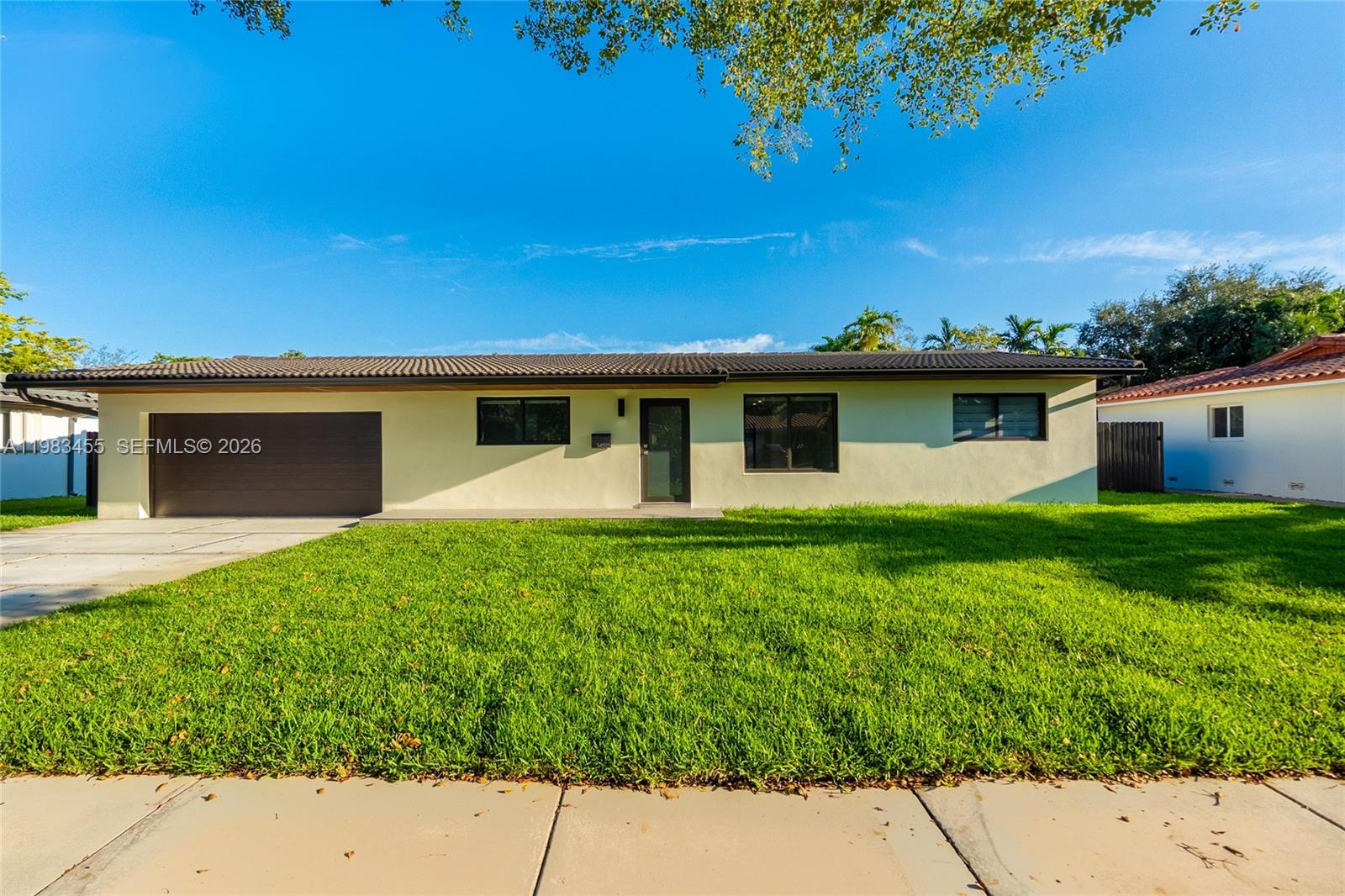 MIAMI LAKES SEC 4 - Residential