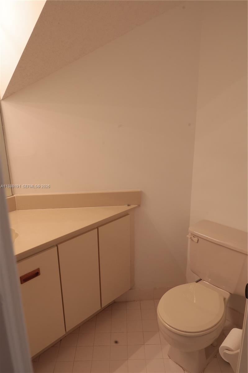 VIZCAYA AT THE HAMMOCKS 1 - Residential