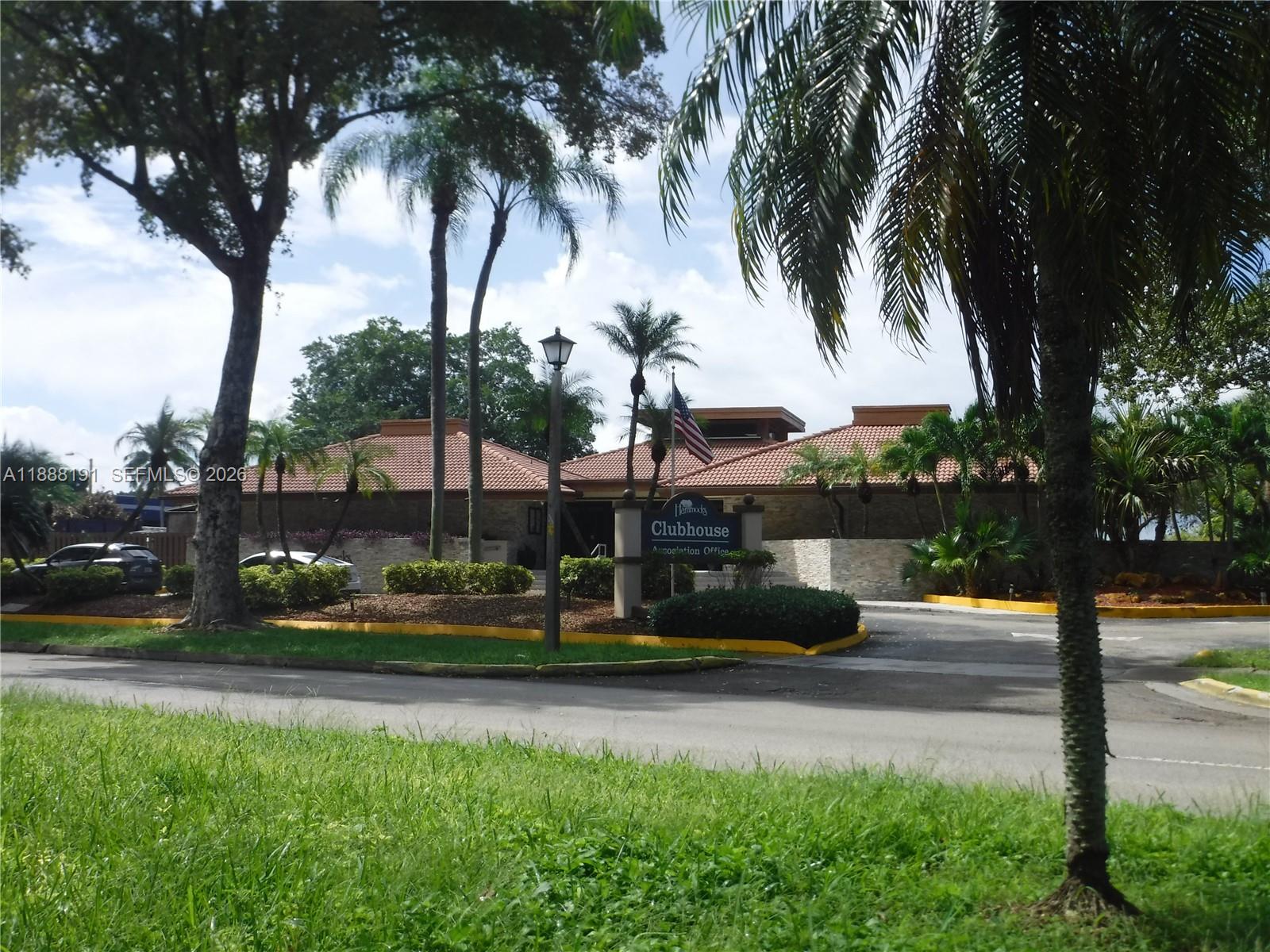 VIZCAYA AT THE HAMMOCKS 1 - Residential