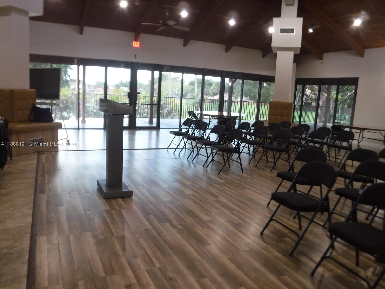 VIZCAYA AT THE HAMMOCKS 1 - Residential