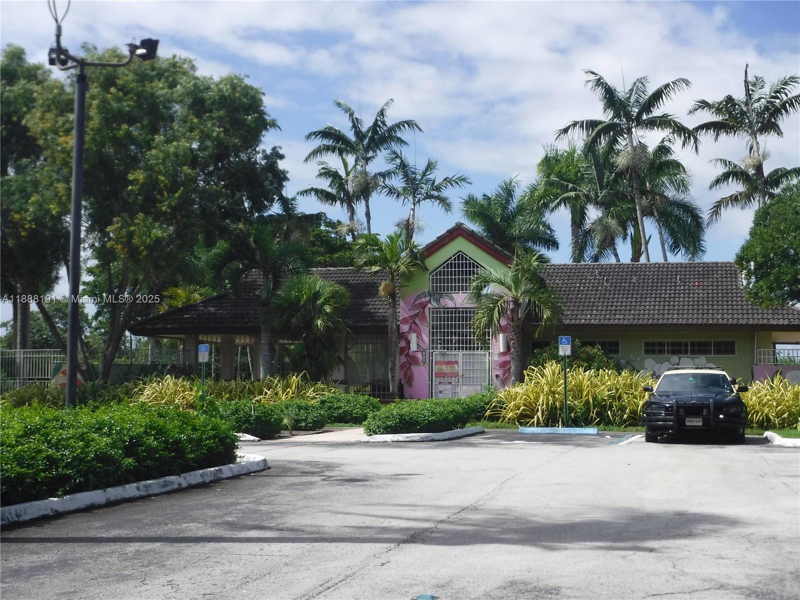 VIZCAYA AT THE HAMMOCKS 1 - Residential